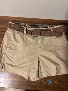 Light Khaki Women's Bermuda Shorts with Braided Brown Belt size 10